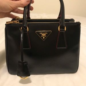 Authentic Prada Galleria Small Bag